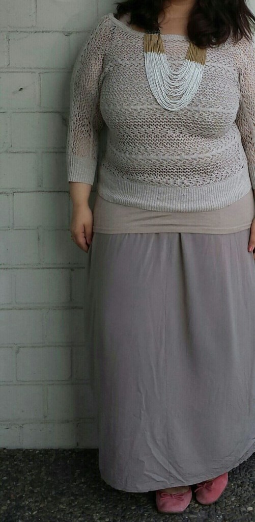 sommer plus size outfit Pastellfarben Modetrend