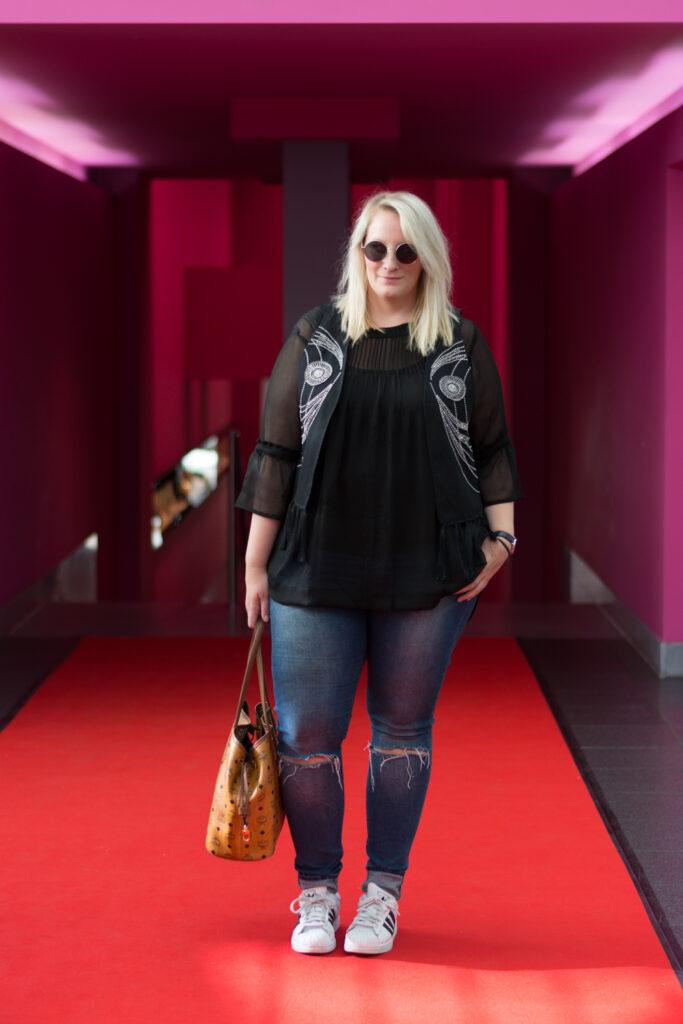Denim Looks hier auf incurvy - mit Tipps und Tricks!