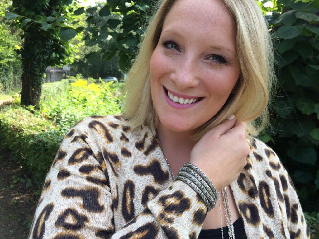 Strick Cardigan im Leo-Print: Im Trend bei incurvy!