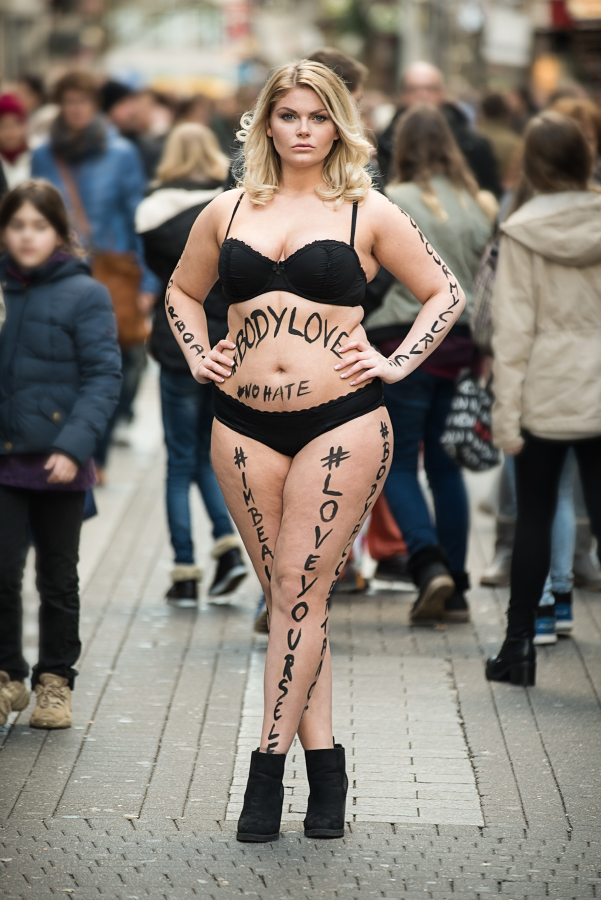 Bodylove Kampagne: Mehr Toleranz für kurvige Frauen - INCURV