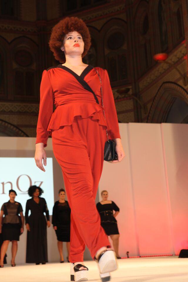 Komplettes Outfit in Rot - hier entdecken!