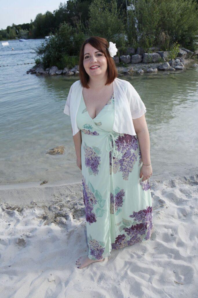 hochzeits-outfits in plus size
