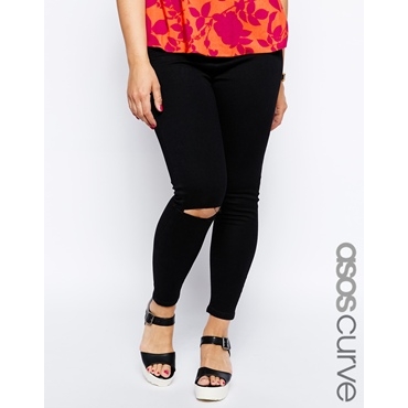 ASOS CURVE - Exklusive knöchellange Jeans mit Rissen am Knie - Schwarz 