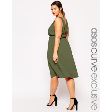 ASOS Curve - Sommerkleid mit überkreuzter Rückseite - Khaki 