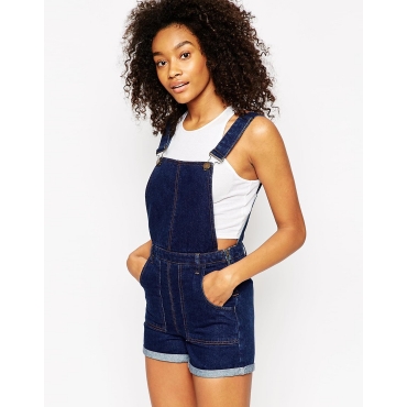 ASOS - Festival-Latzshorts mit aufgerolltem Saum in Tiefblau - Tiefblau 