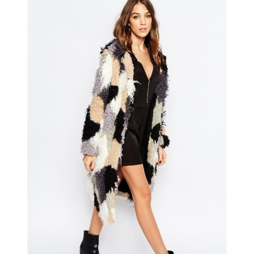 Neon Rose - Lammfellmantel im Patchwork-Design - Mehrfarbig 