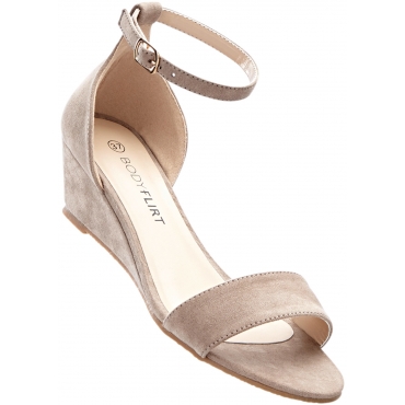 Keil Sandalette mit 4,5 cm Keilabsatz in braun von bonprix 