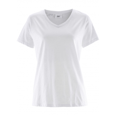 Kurzarm-Shirt mit V-Ausschnitt in weiß für Damen von bonprix 