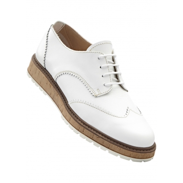 Lederschnürschuh mit 2 cm Plateau in weiß von bonprix 