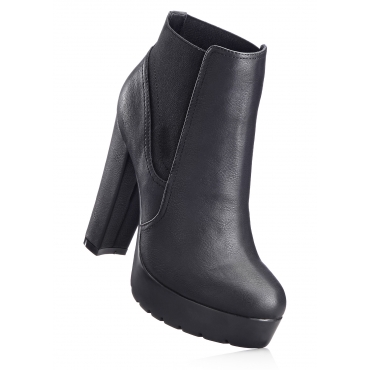 Stiefelette mit 12 cm Blockabsatz in schwarz von bonprix 