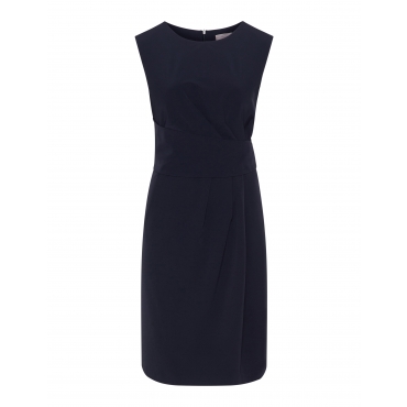 Etuikleid mit Drapierung 