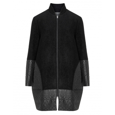 Kurzmantel aus Materialmix 