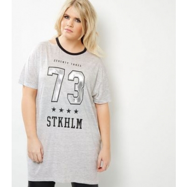 Curves - Graues, langes T-Shirt mit „73“-Foliendruck und Cut-Outs 