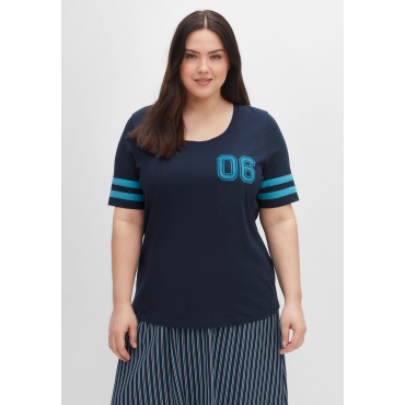 T-Shirt im College-Stil, mit Flockprint und Streifen, nachtblau, Gr.40/42-56/58 